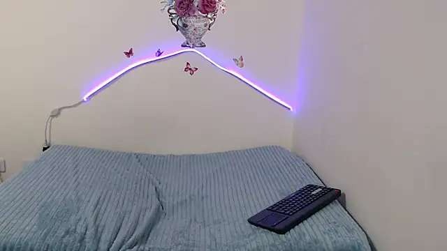 Snapshot of Valeryxs chatting on 10/11/25, 07:34 Valeryxs online show from 10/11/25, 07:34