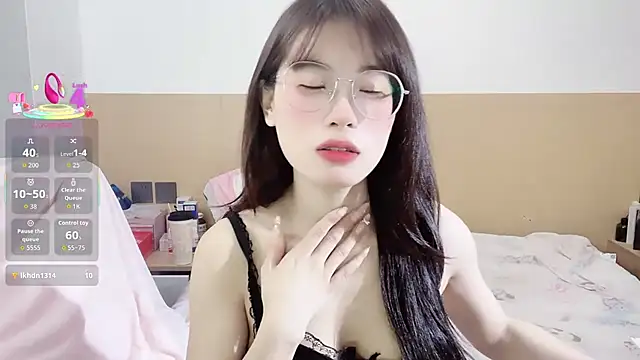 Snapshot of yuanbao_a chatting on 09/20/25, 12:39 yuanbao a online show from 09/20/25, 12:39