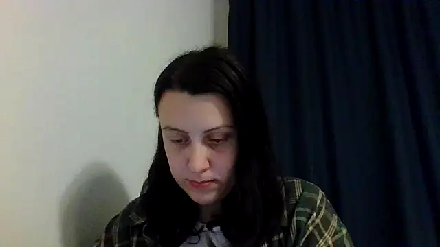 Snapshot of Nyrella chatting on 11/05/25, 07:36 Nyrella online show from 11/05/25, 07:36