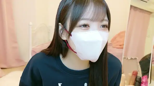 roachan  online show from 03/08/26, 01:48