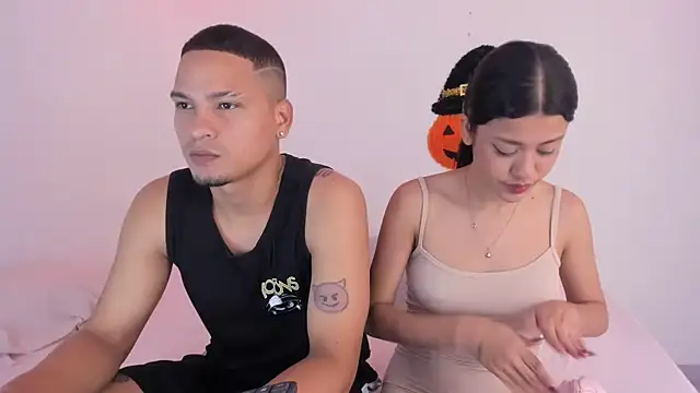 Snapshot of Sexy777Couple chatting on 11/01/25, 12:12 Sexy777Couple online show from 11/01/25, 12:12