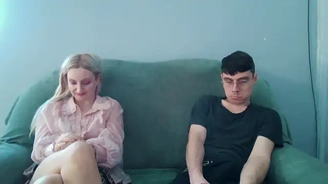 Snapshot of Eric_Basilio chatting on 11/03/25, 11:55 Eric Basilio online show from 11/03/25, 11:55