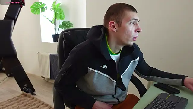 Ryan Dozer online show from 03/19/26, 06:50