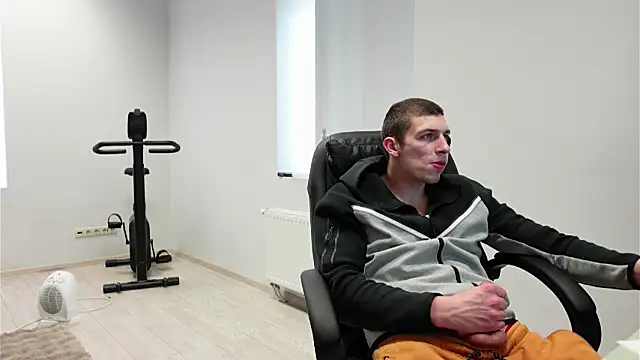 Ryan Dozer online show from 04/18/26, 06:39