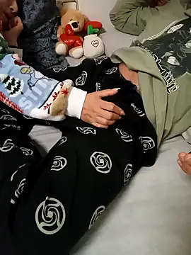 Snapshot of Andr3s69xxx chatting on 01/17/26, 11:52 Andr3s69xxx online show from 01/17/26, 11:52