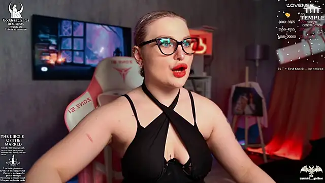 Wounded Goddess  online show from 12/02/25, 03:18