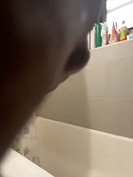 littyleesh1 online show from 02/22/26, 03:32