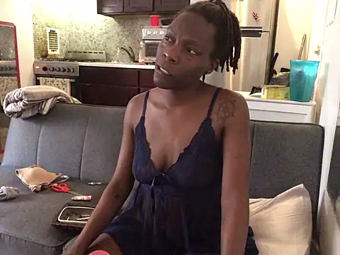 littyleesh1 online show from 05/20/26, 08:48