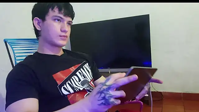 ErickWalton online show from 11/28/25, 05:32