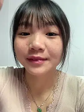 Emlyly-18 online show from 11/01/25, 02:46