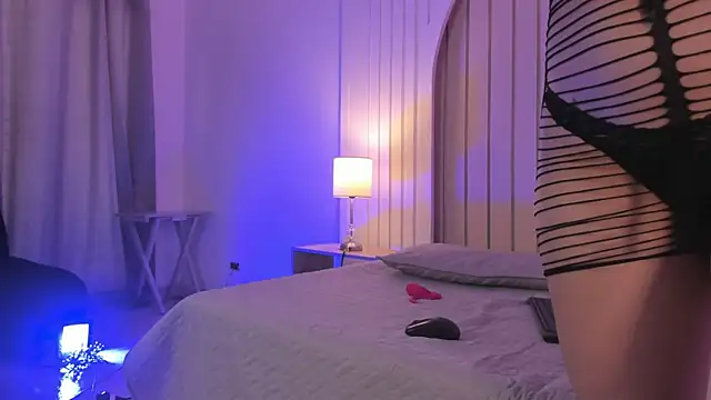 maria gil online show from 12/17/25, 12:22