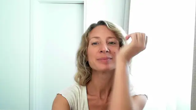 Paevoa online show from 11/19/25, 10:04