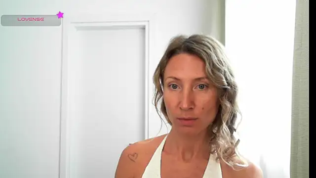 Snapshot of Paevoa chatting on 01/12/26, 10:20 Paevoa online show from 01/12/26, 10:20