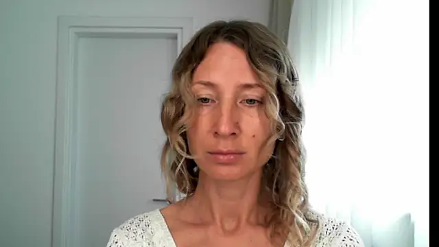 Snapshot of Paevoa chatting on 03/26/26, 10:10 Paevoa online show from 03/26/26, 10:10