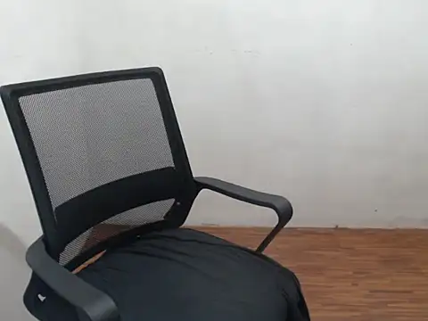 Snapshot of simply_hot1 chatting on 10/25/25, 07:27 simply hot1 online show from 10/25/25, 07:27