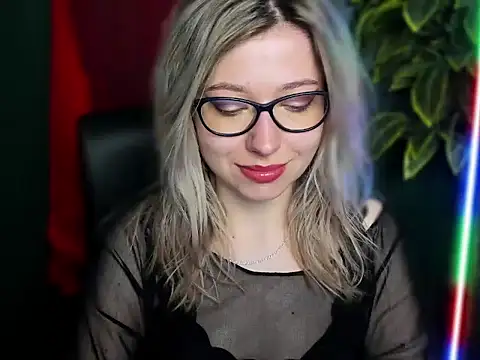 loveHeidi online show from 04/10/26, 05:12