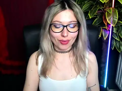 loveHeidi online show from 05/14/26, 06:42
