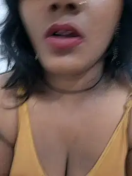 Snapshot of Rashmi_Pathak chatting on 09/17/25, 05:53 Rashmi Pathak online show from 09/17/25, 05:53