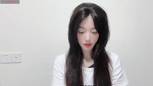 Snapshot of Queen_ww chatting on 09/09/25, 12:37 Queen ww online show from 09/09/25, 12:37