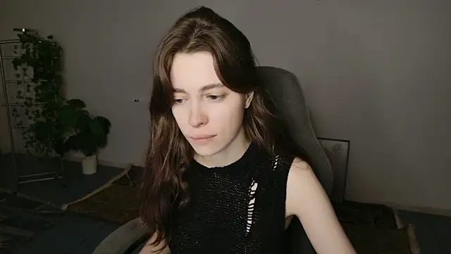 Yoka paradoXXX online show from 11/19/25, 05:18