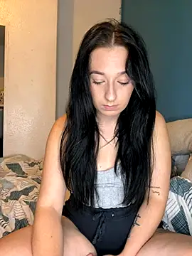 aurora28 online show from 09/22/25, 06:21