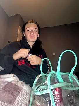 aurora28 online show from 09/27/25, 10:04