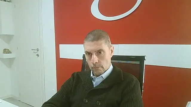 max79ve31 online show from 01/13/26, 01:49