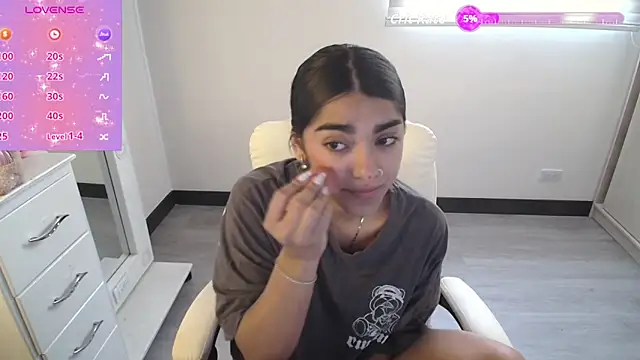 amarasilk  online show from 02/12/26, 07:20