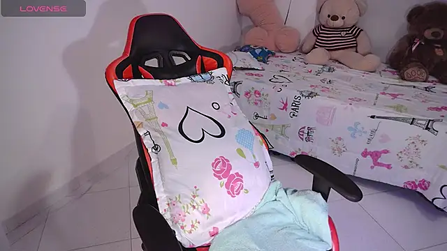 Snapshot of CathaleyaSex chatting on 03/15/25, 10:33 CathaleyaSex online show from 03/15/25, 10:33