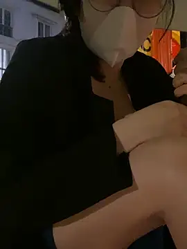 Snapshot of Newpussy_at_strip chatting on 10/31/25, 12:17 Newpussy at strip online show from 10/31/25, 12:17