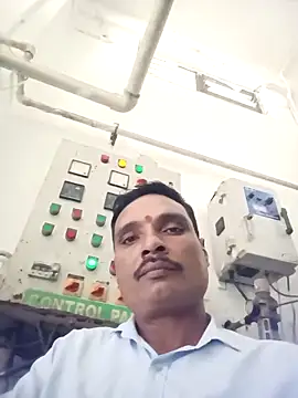 Snapshot of 8133vaibhavh chatting on 09/10/25, 08:03 8133vaibhavh online show from 09/10/25, 08:03