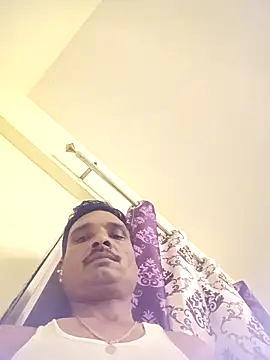 Snapshot of 8133vaibhavh chatting on 10/04/25, 02:15 8133vaibhavh online show from 10/04/25, 02:15