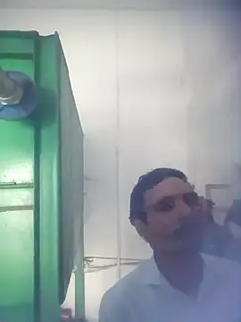 Snapshot of 8133vaibhavh chatting on 11/30/25, 11:36 8133vaibhavh online show from 11/30/25, 11:36