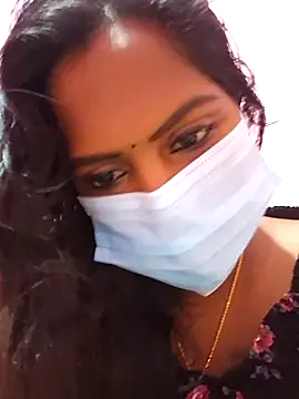 Snapshot of Tamil_Blackmoon chatting on 09/14/25, 10:25 Tamil Blackmoon online show from 09/14/25, 10:25