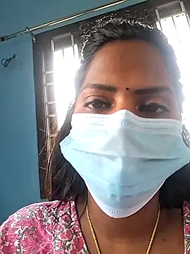 Snapshot of Tamil_Blackmoon chatting on 09/21/25, 09:11 Tamil Blackmoon online show from 09/21/25, 09:11