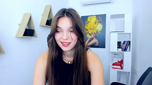 Snapshot of DivineAmour chatting on 11/10/25, 10:25 DivineAmour online show from 11/10/25, 10:25