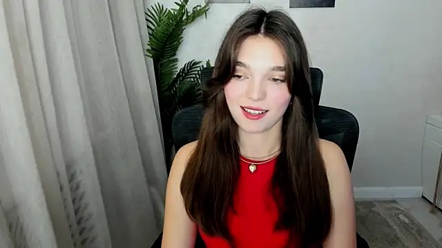 Snapshot of DivineAmour chatting on 11/12/25, 04:02 DivineAmour online show from 11/12/25, 04:02