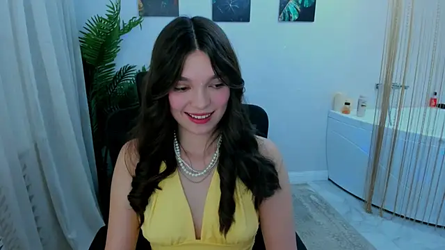 Snapshot of DivineAmour chatting on 11/26/25, 07:15 DivineAmour online show from 11/26/25, 07:15