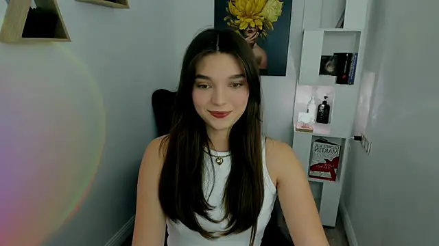 Snapshot of DivineAmour chatting on 11/28/25, 11:24 DivineAmour online show from 11/28/25, 11:24