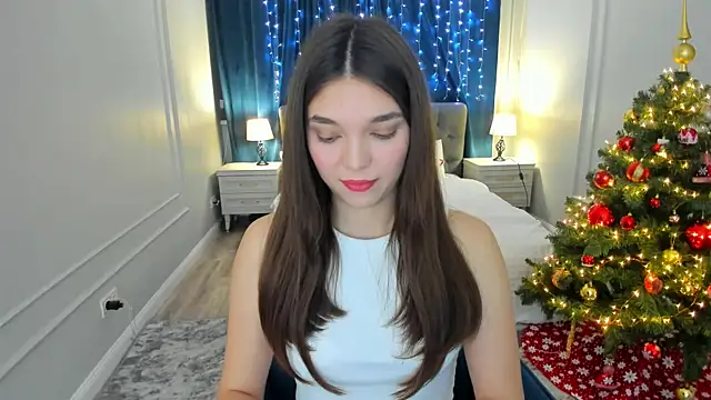 Snapshot of DivineAmour chatting on 12/14/25, 03:34 DivineAmour online show from 12/14/25, 03:34