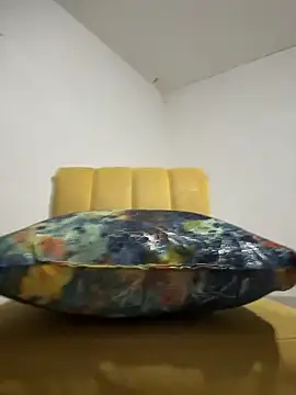 Boy hot- online show from 04/08/26, 09:09