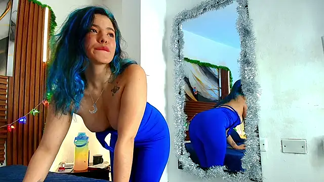 Snapshot of Evelin_thompsson chatting on 12/02/25, 03:23 Evelin thompsson online show from 12/02/25, 03:23