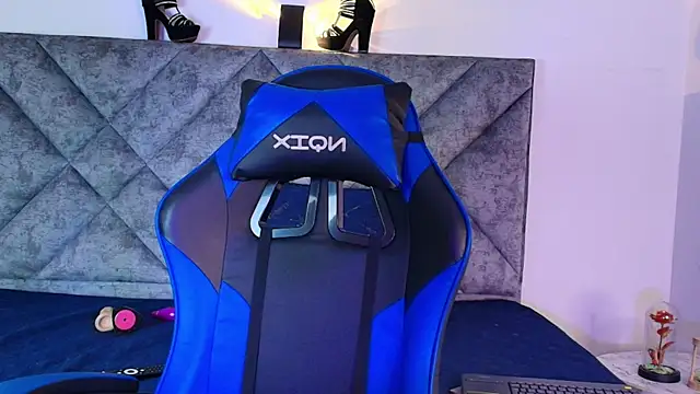 Shantey Laurent online show from 11/15/25, 12:45