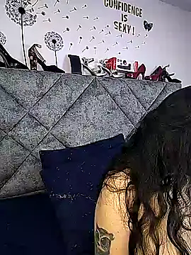 Shantey Laurent online show from 04/12/26, 04:56