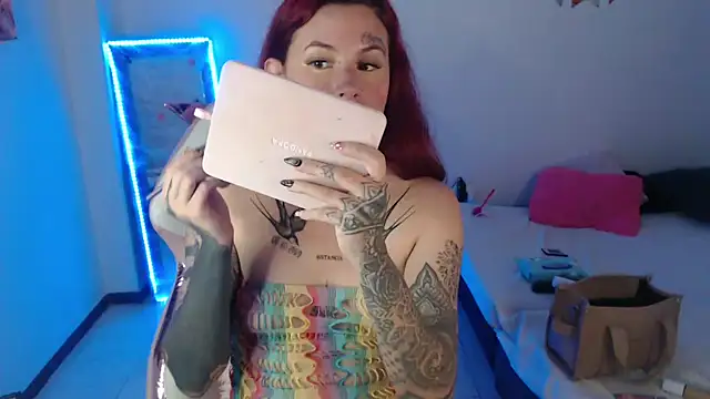 Maddy Vicius19 online show from 10/22/25, 08:52