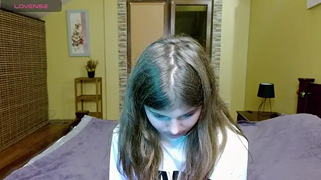 Snapshot of Lilly_Jess chatting on 09/30/25, 06:24 Lilly Jess online show from 09/30/25, 06:24