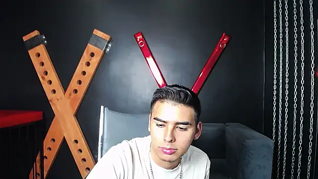 Matthewlodge online show from 09/19/25, 01:23