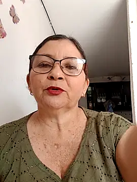 Snapshot of marfil_milf chatting on 10/02/25, 02:13 marfil milf online show from 10/02/25, 02:13