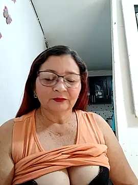 Snapshot of marfil_milf chatting on 10/15/25, 02:39 marfil milf online show from 10/15/25, 02:39