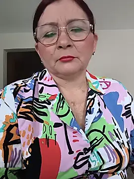 Snapshot of marfil_milf chatting on 05/17/26, 01:40 marfil milf online show from 05/17/26, 01:40